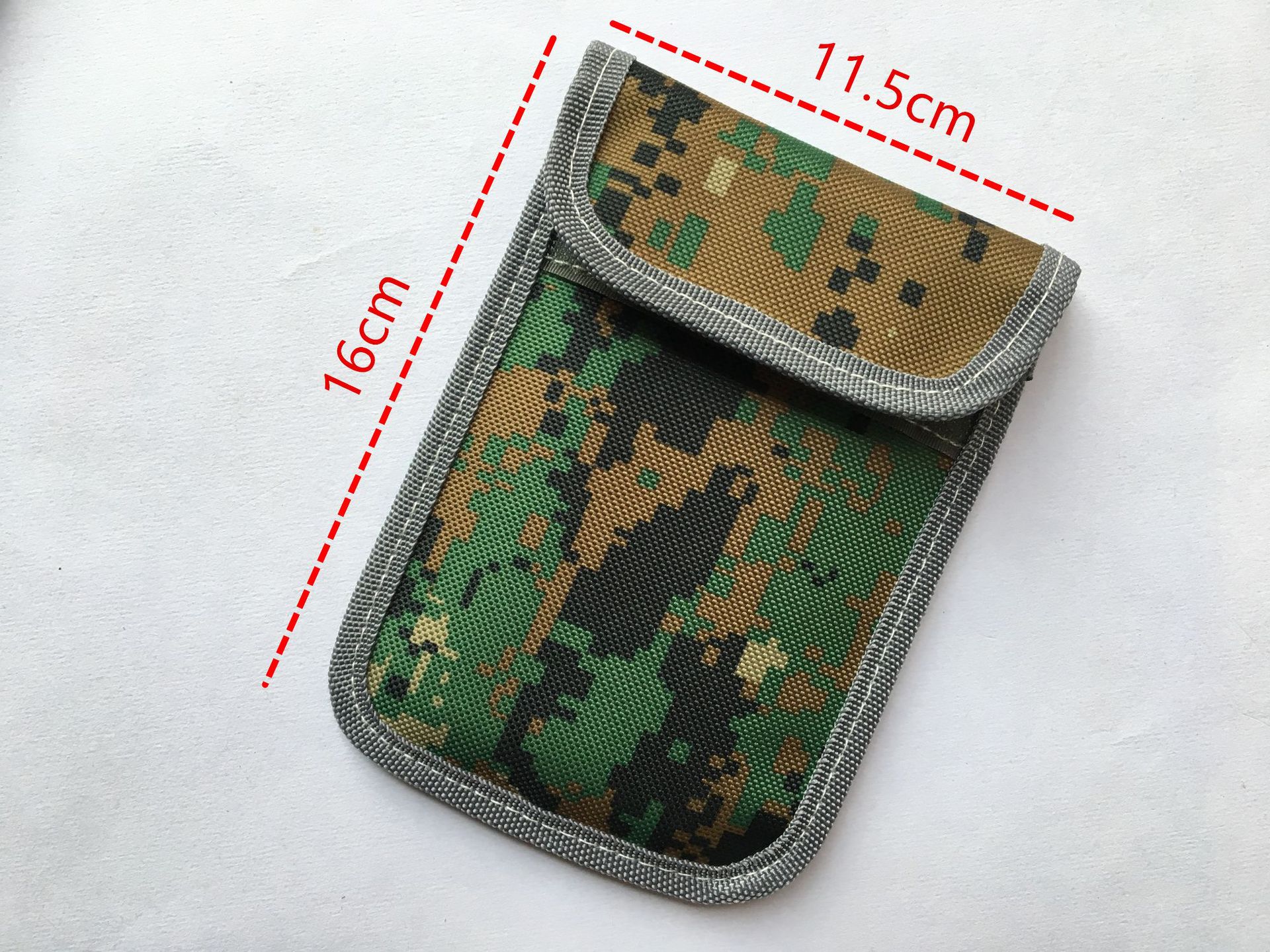 PB08 Camouflage Military Mobile Phone Radiation-proof Signal Shielding Bag Rfid Scanning-proof And Degaussing-proof Card Pack Key